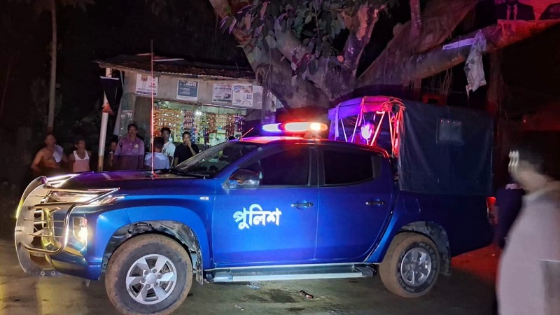 সন্ত্রাসবিরোধী অভিযানে পুলিশের সাফল্য,পরে অপপ্রচার দ্বিমুখী প্রতিক্রিয়ায় বাড়ছে অপরাধের ঝুঁকি
